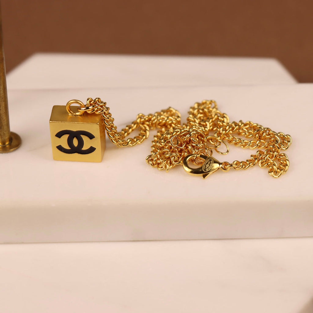 Anum Bags Necklace CHL038