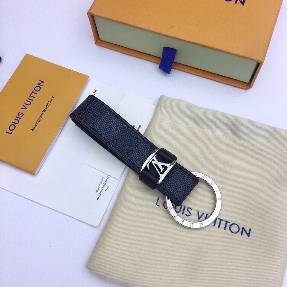 Anum Bags Keychains LUV 003