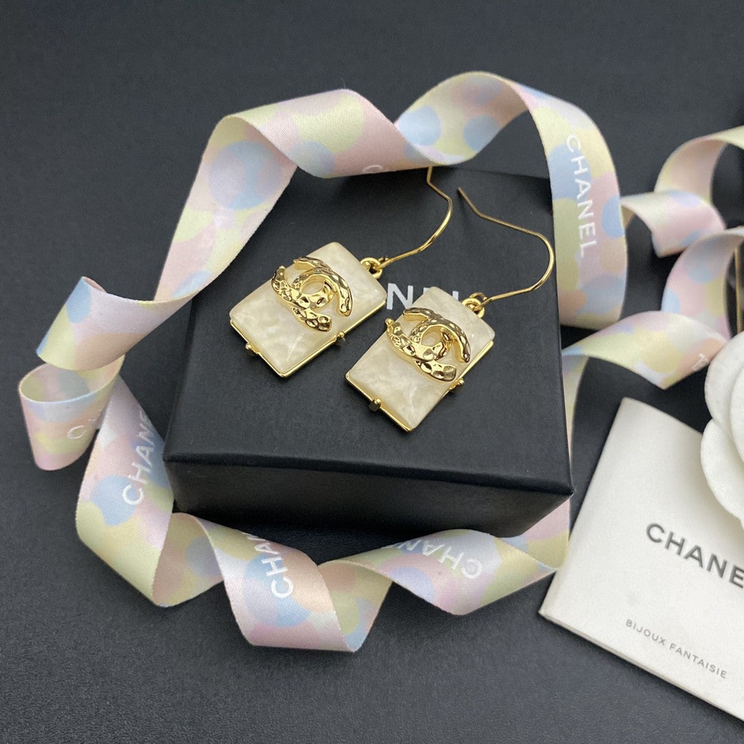 Anum Bags Earring CHL 026