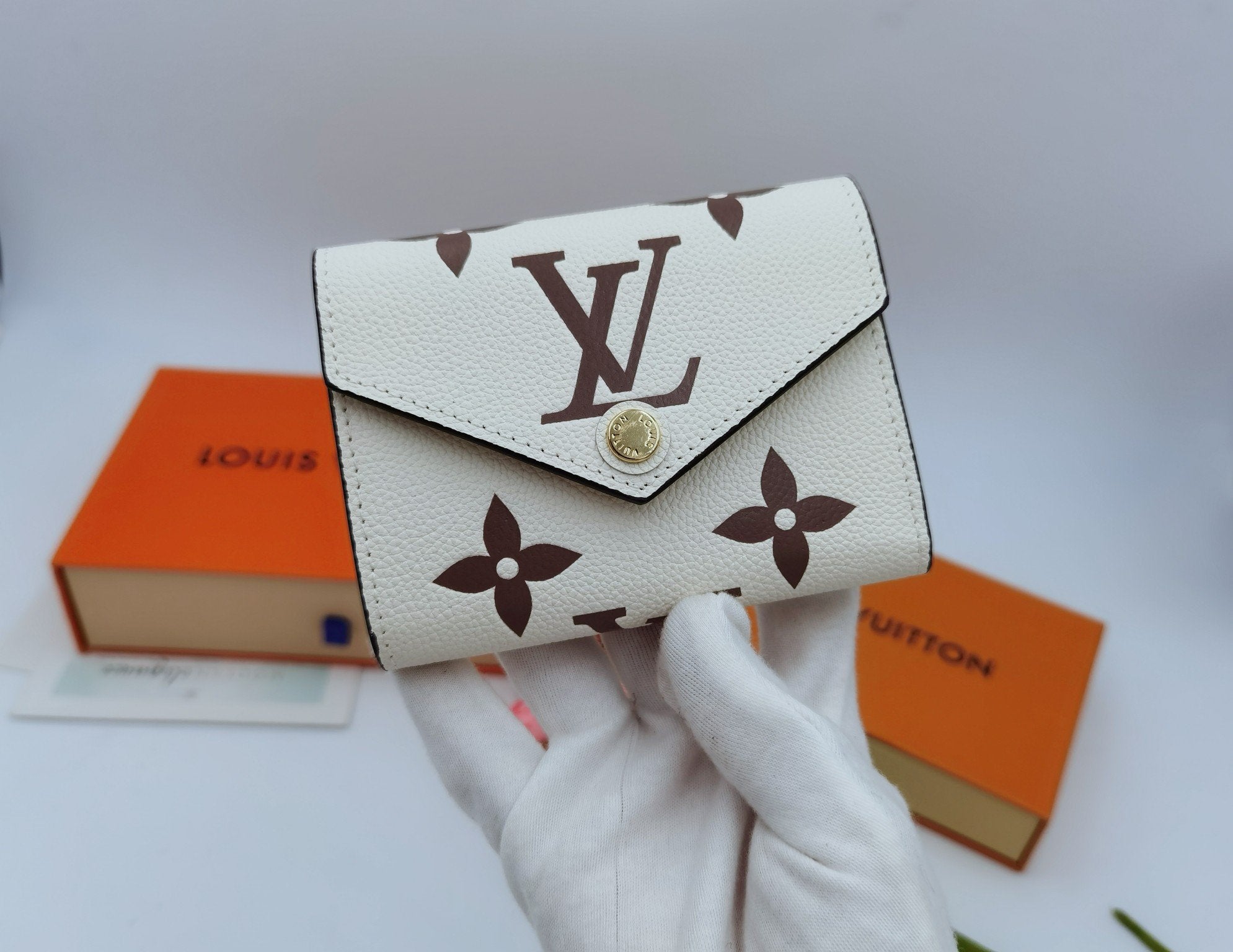 Anum Bags Wallet LUV 001