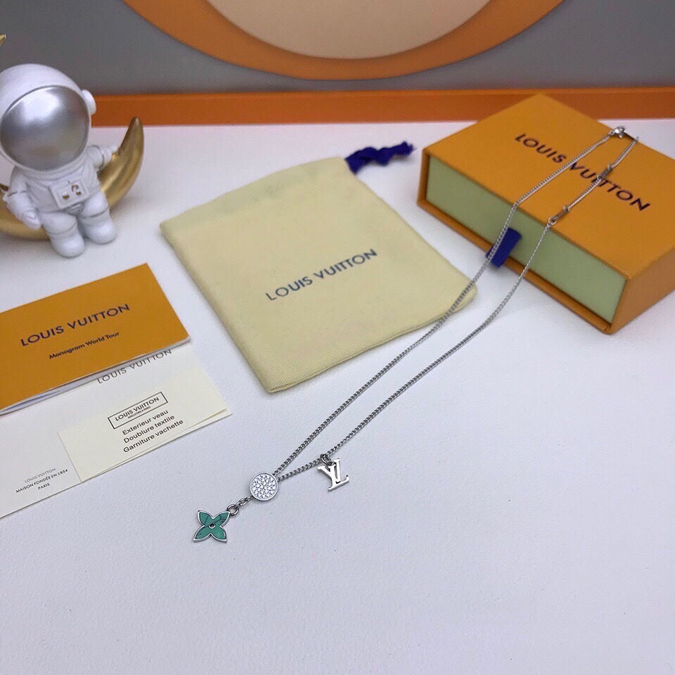 Anum Bags Necklace LUV007