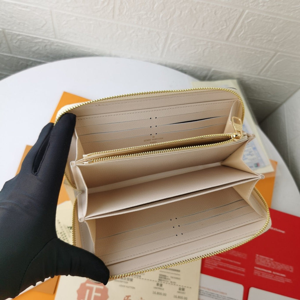 Ezyycart Bags Wallet LUV 107