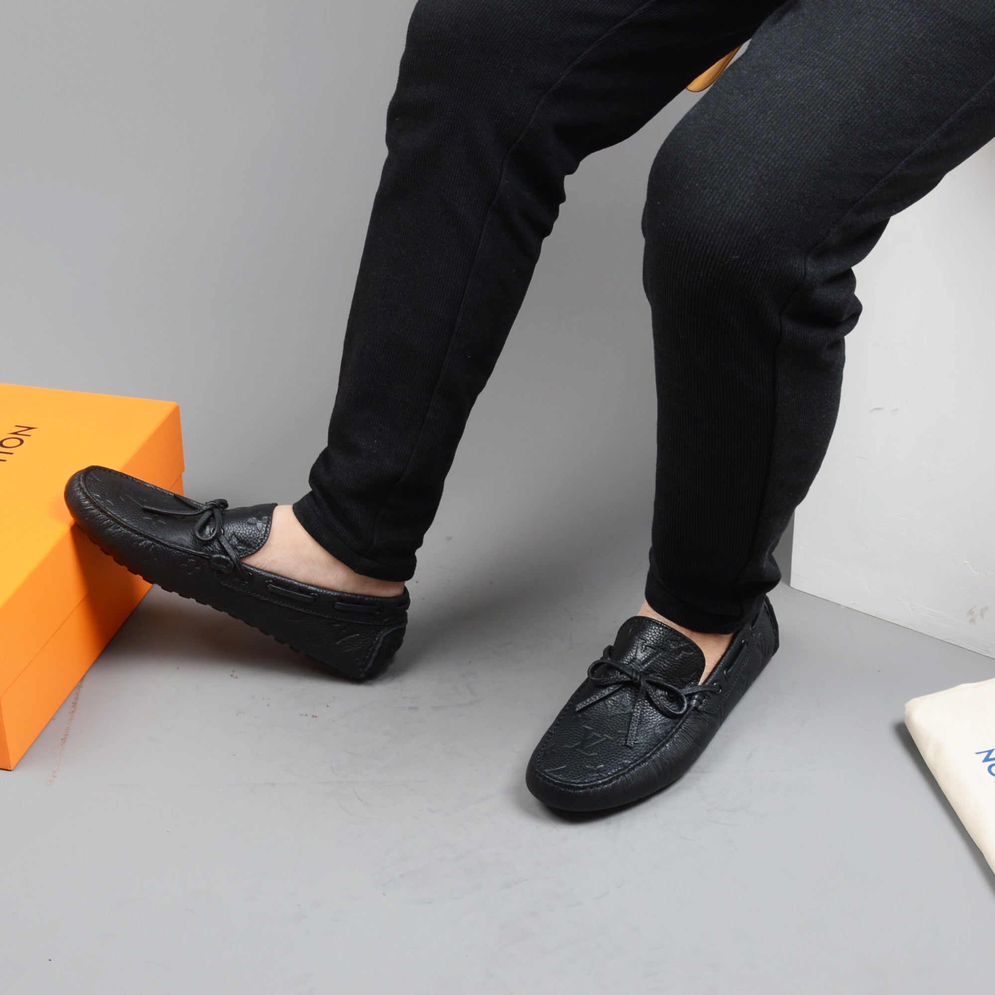 Anum Bags MOCCASIN BLACK