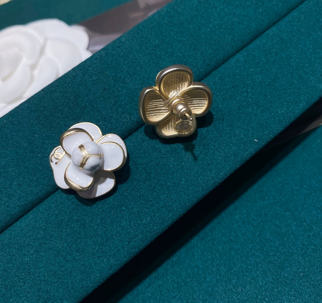 Anum Bags Earring CHL 072