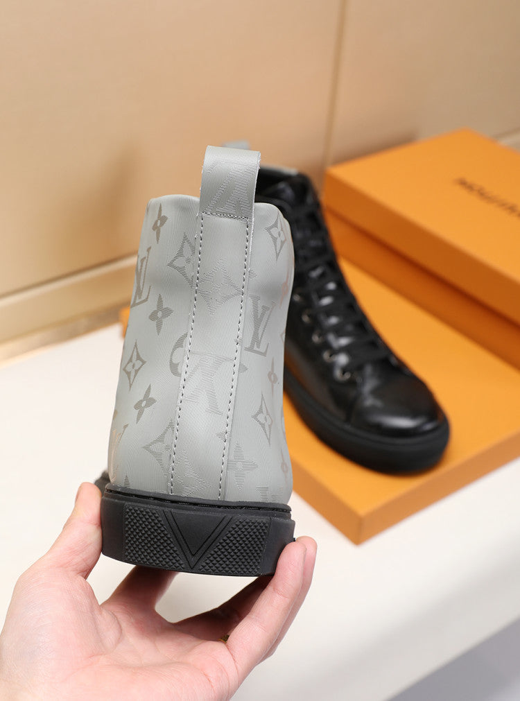 Anum Bags LUV Stellar Trainer Boot Black Gray Sneaker