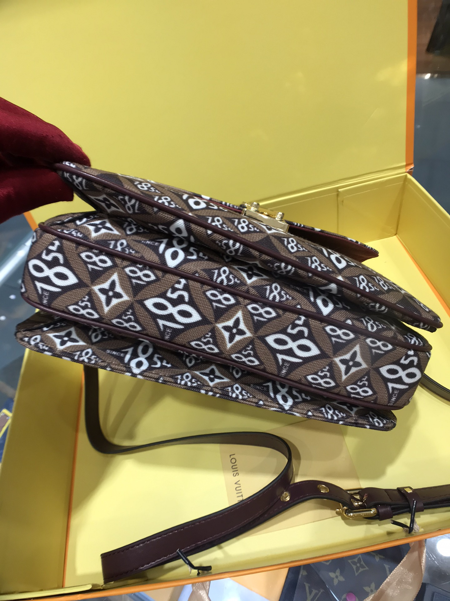 Anum Bags Elite Carryalls