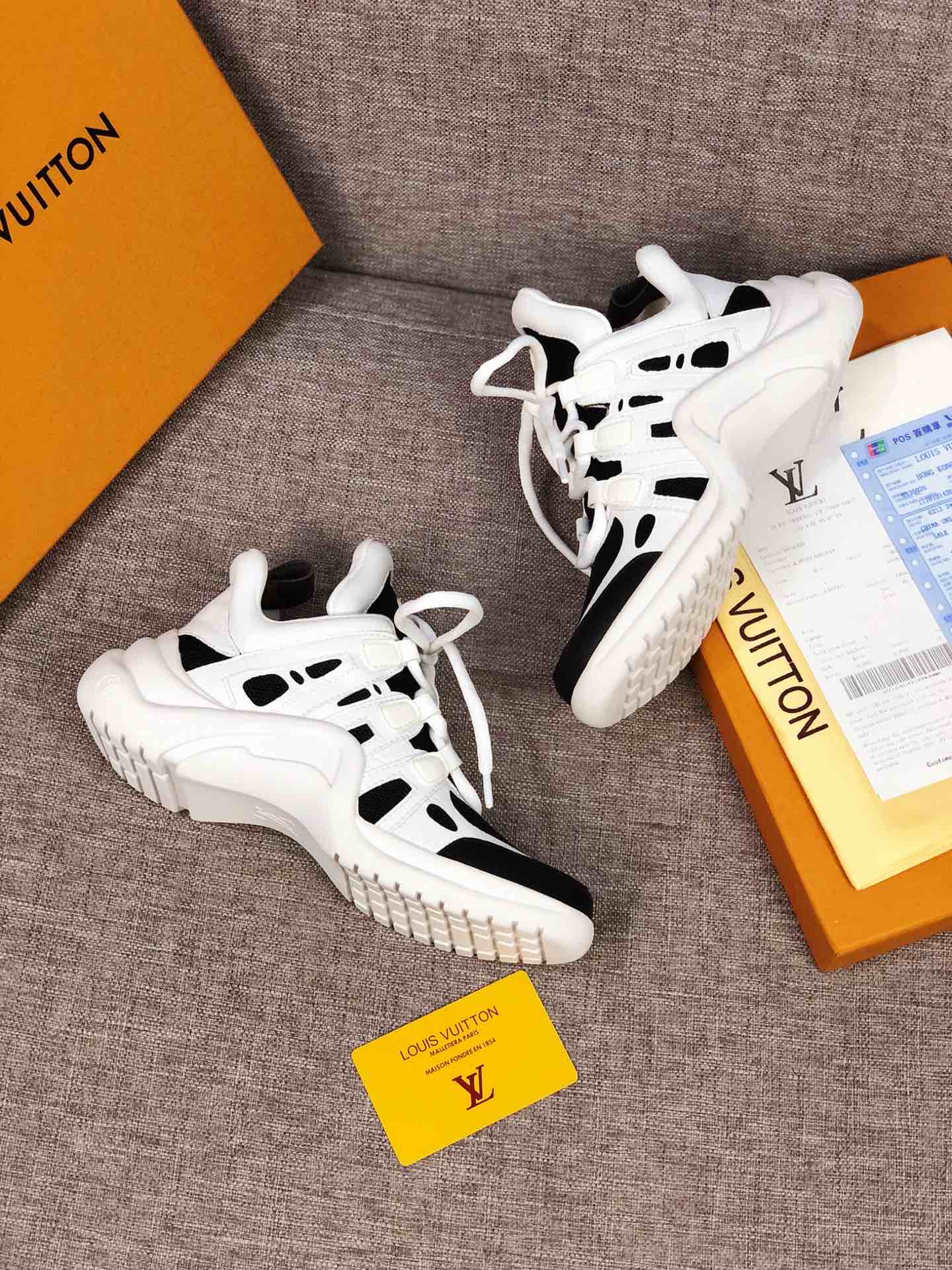 Anum Bags LUV Archlight Black White Sneaker