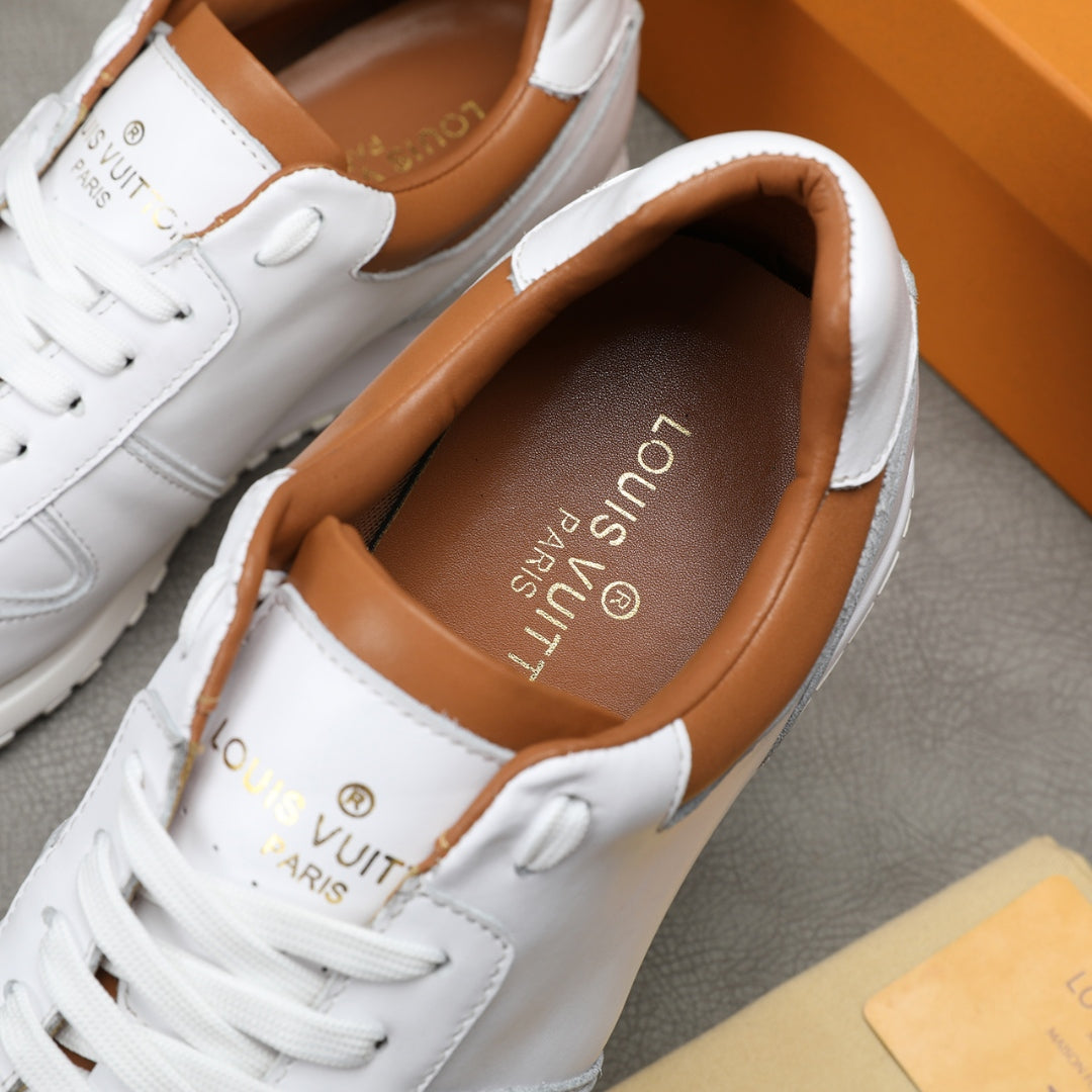 Anum Bags LUV Run Away Low Top White Sneaker