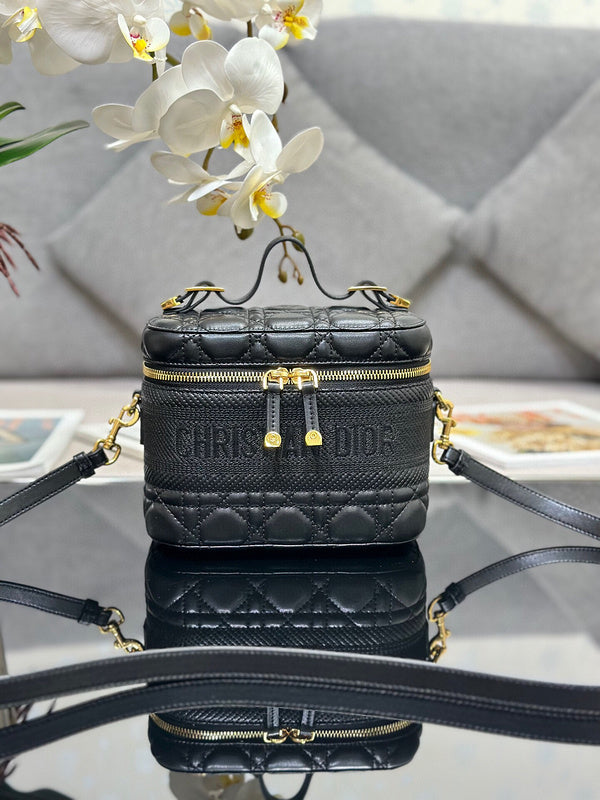 Anum Bags MV - Dir Bags - 061