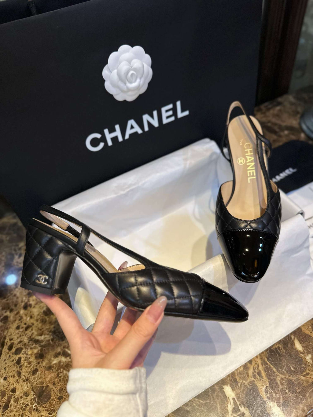 Anum Bags CHL PATENT SLINGBACK PUMPS BLACK
