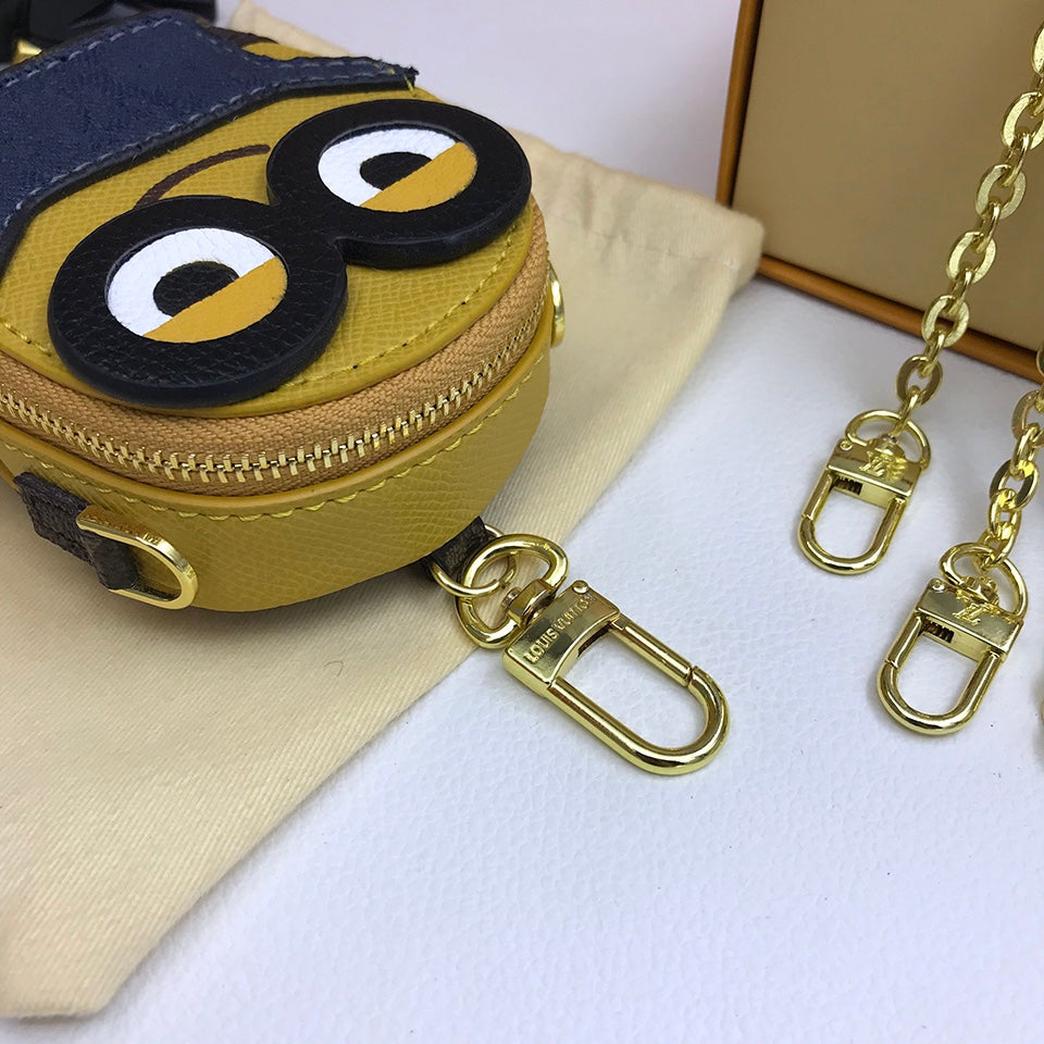 Anum Bags MO -Keychains LUV 062
