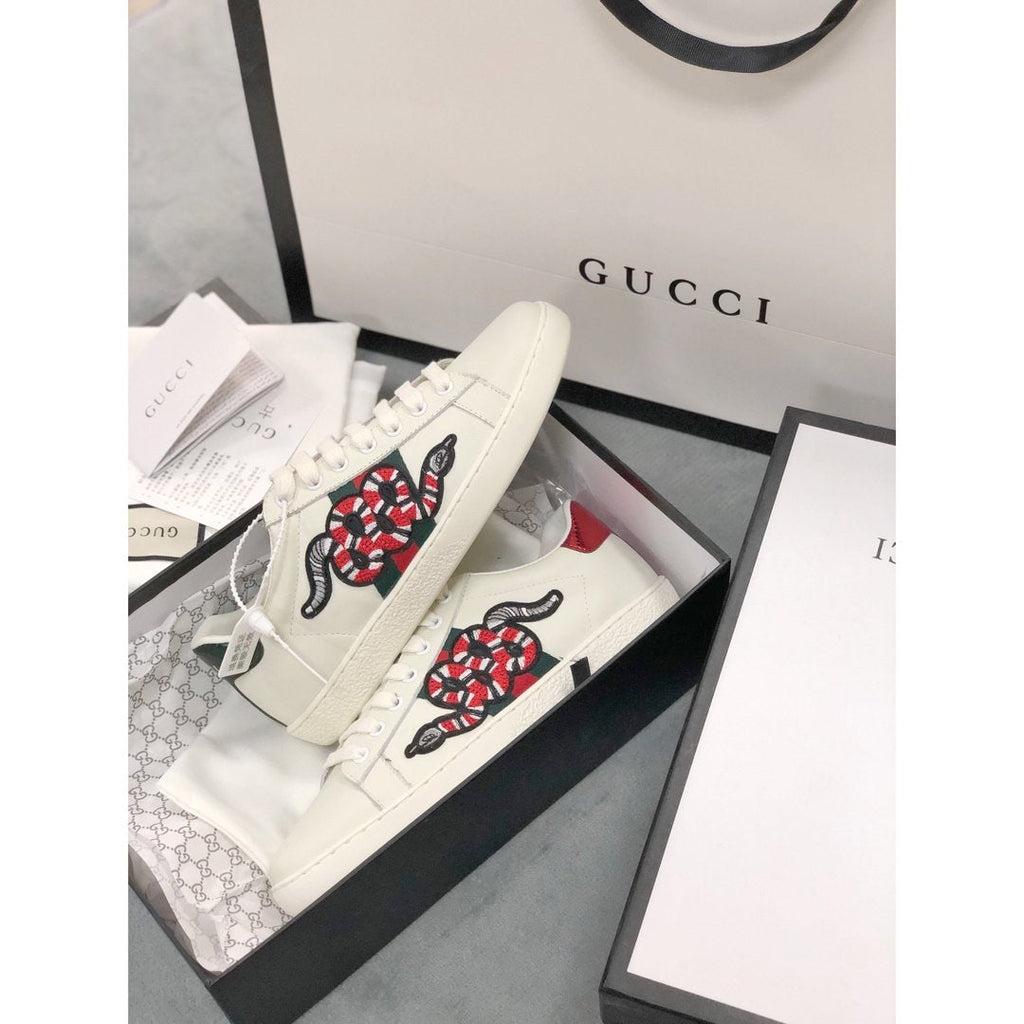 Ezyycart Bags MO-GCI Embroidered Ace Sneaker 080