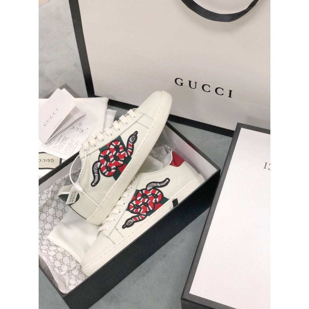 Ezyycart Bags MO-GCI Embroidered Ace Sneaker 080