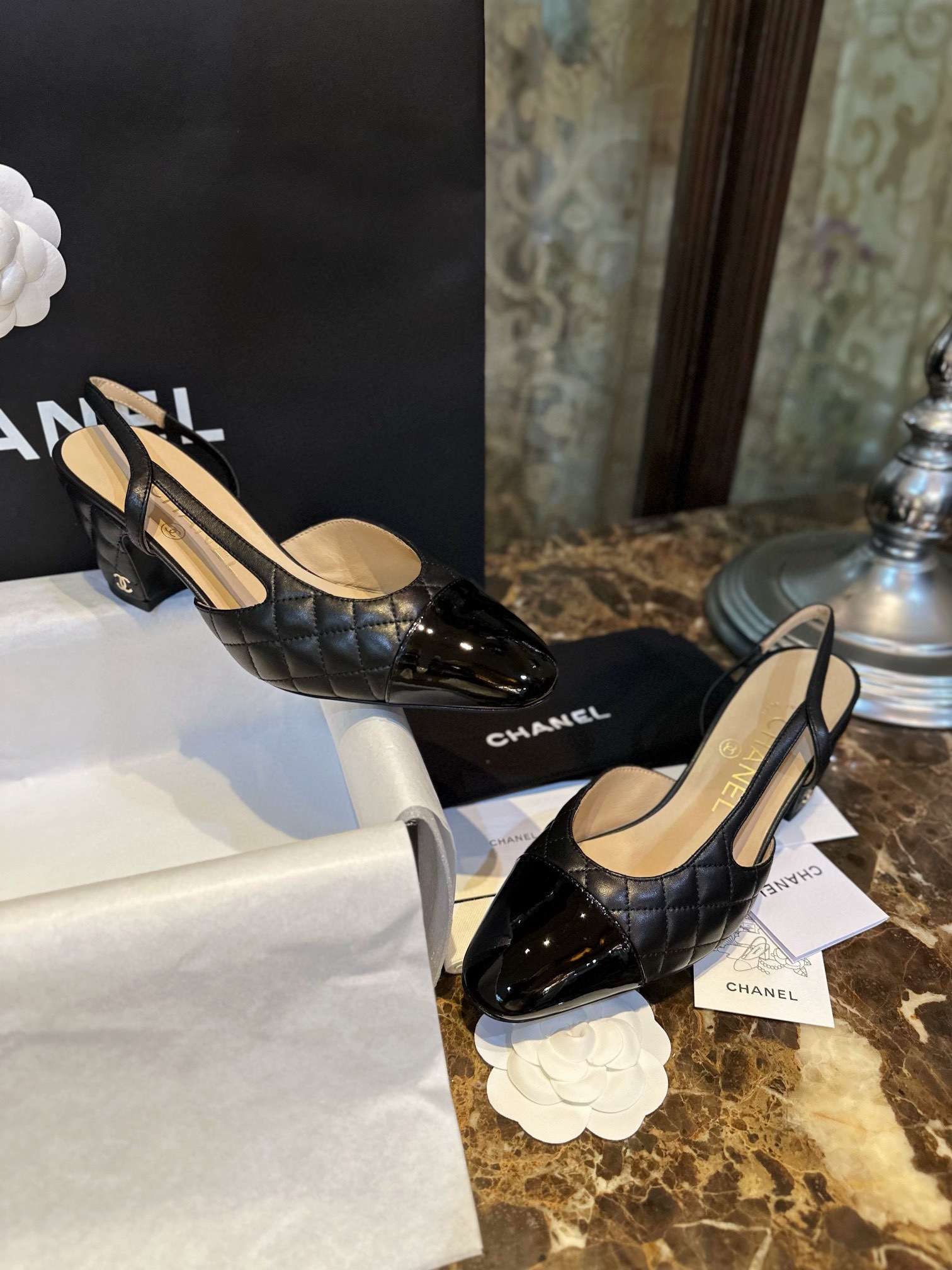 Anum Bags CHL PATENT SLINGBACK PUMPS BLACK