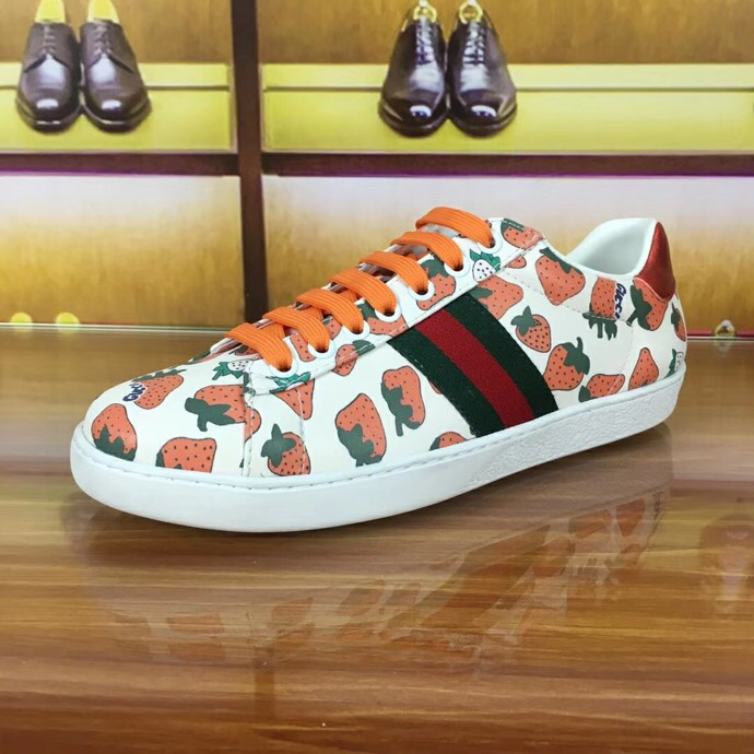 Ezyycart Bags MO-GCI Ace Strawberry Sneaker 020