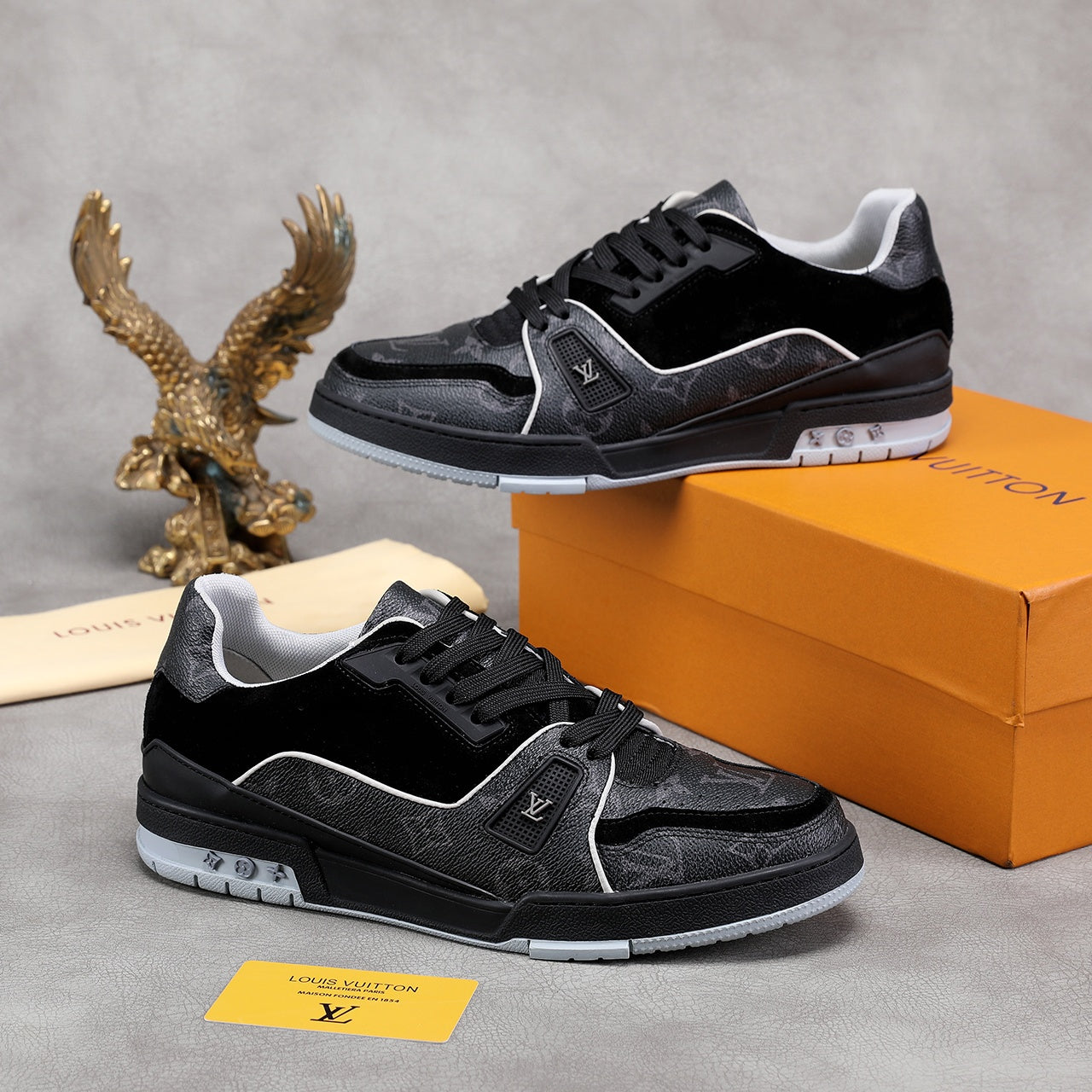 Anum Bags LUV SurfaMO In Monogram Black Sneaker