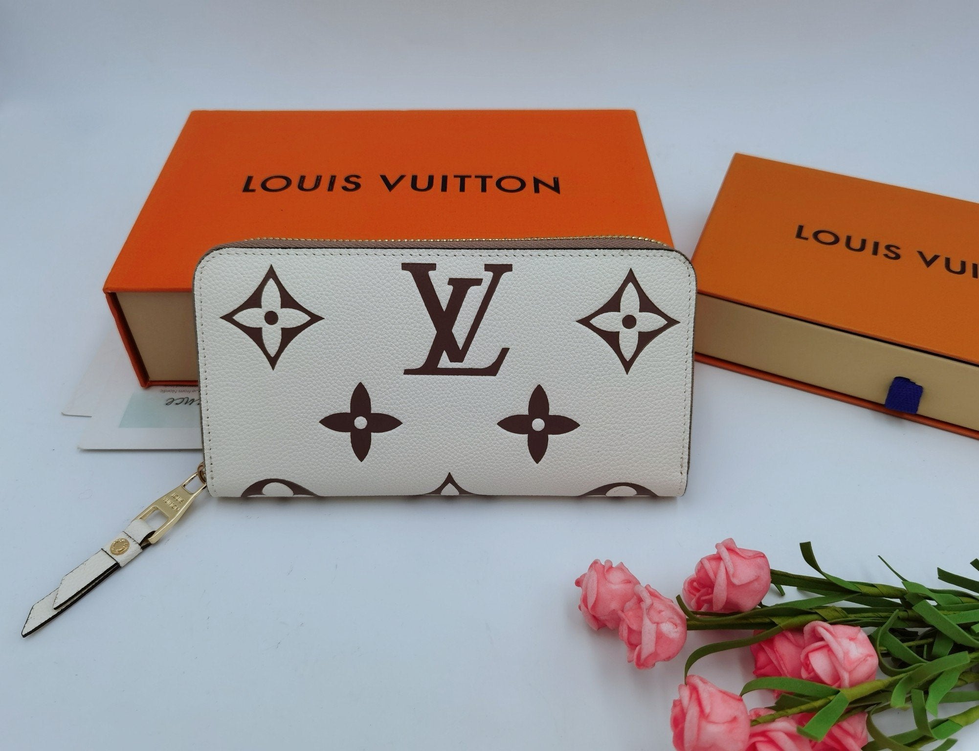 Anum Bags Wallet LUV 002