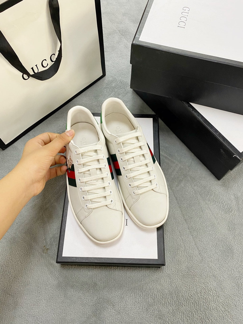 Ezyycart Bags MO-GCI PIG Ace Sneaker 074
