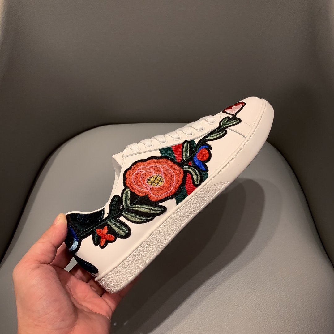 Ezyycart Bags MO-GCI Wmns Ace Embroidered 'Floral' SNEAKER 121