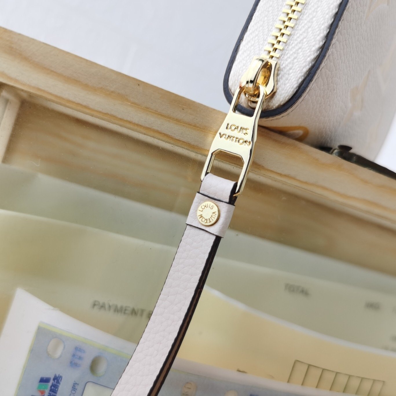 Anum Bags Wallet LUV 110