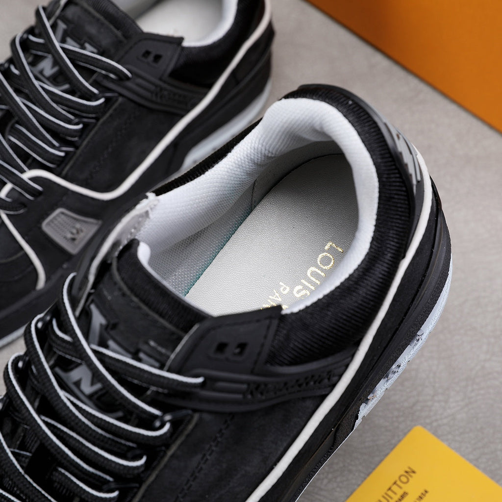 Anum Bags Luv Rivoli In Black Sneaker