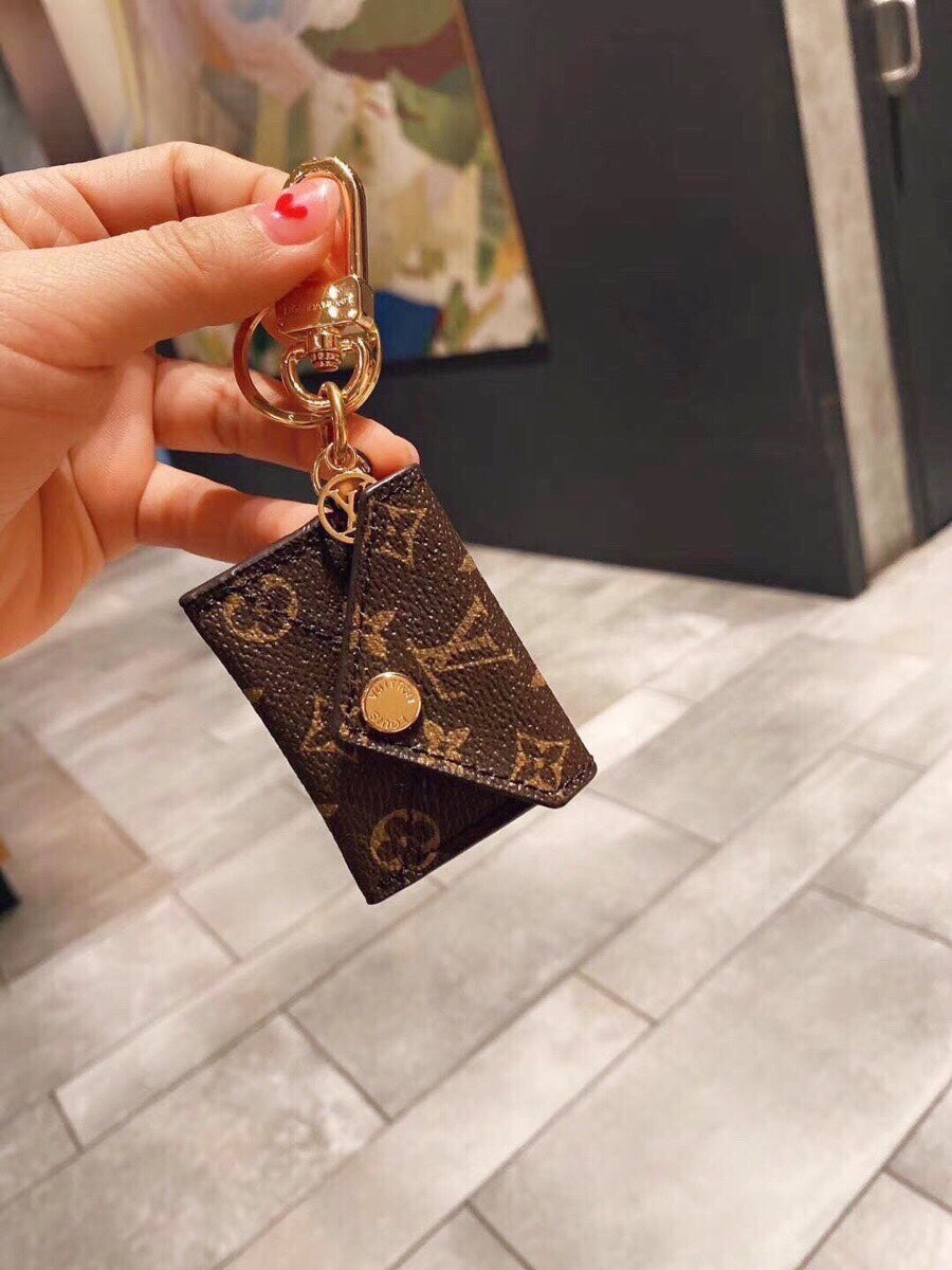Anum Bags MO -Keychains LUV 069
