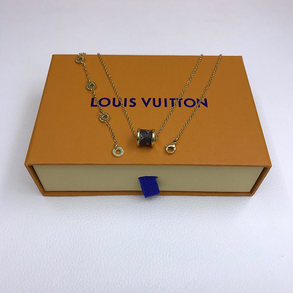 Anum Bags Necklace LUV024
