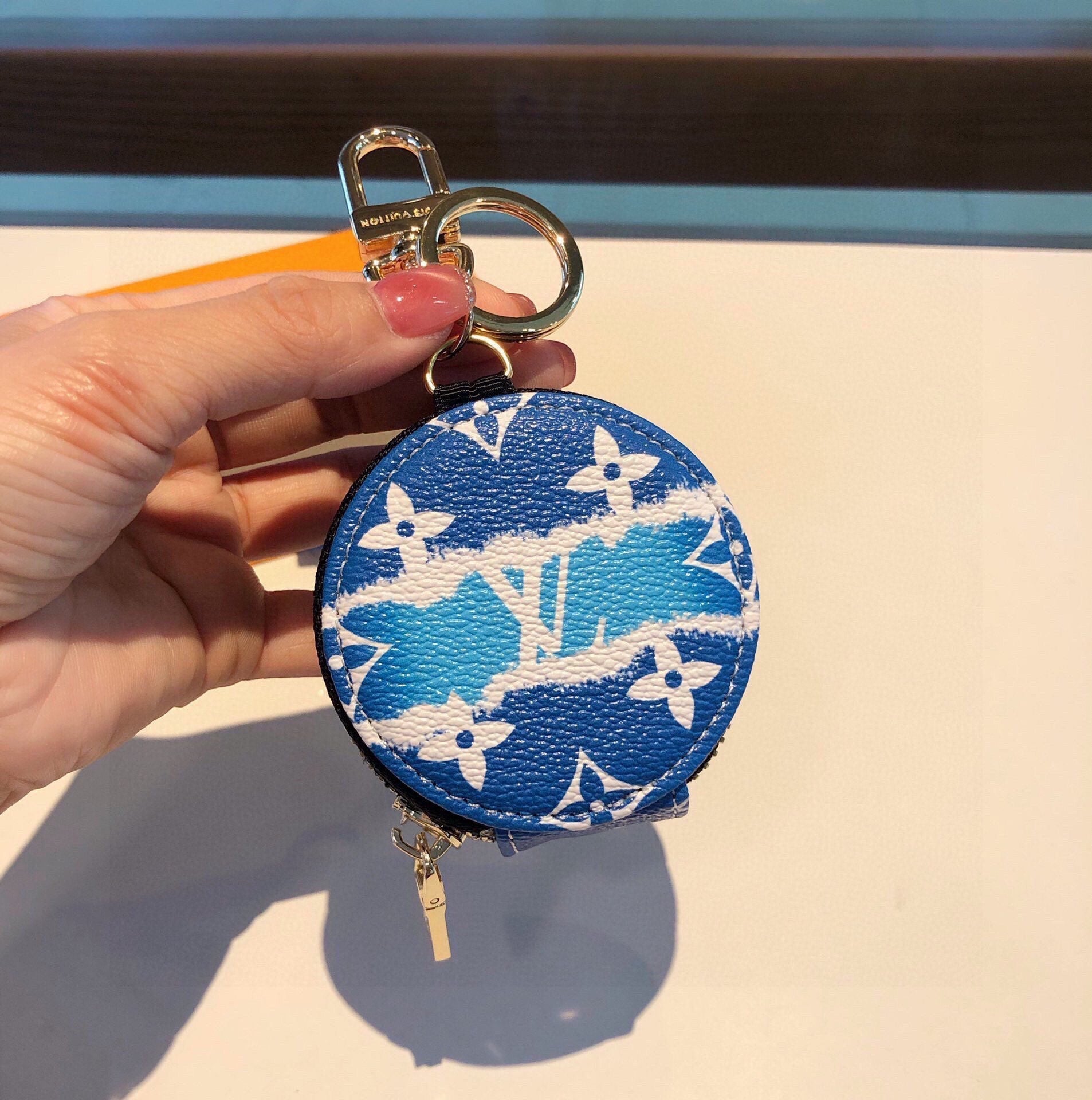 Anum Bags MO -Keychains LUV 060
