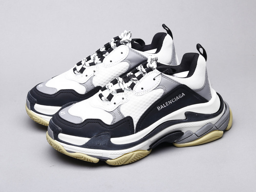 Ezyycart Bags Bla Triple-S Black And White Sneaker