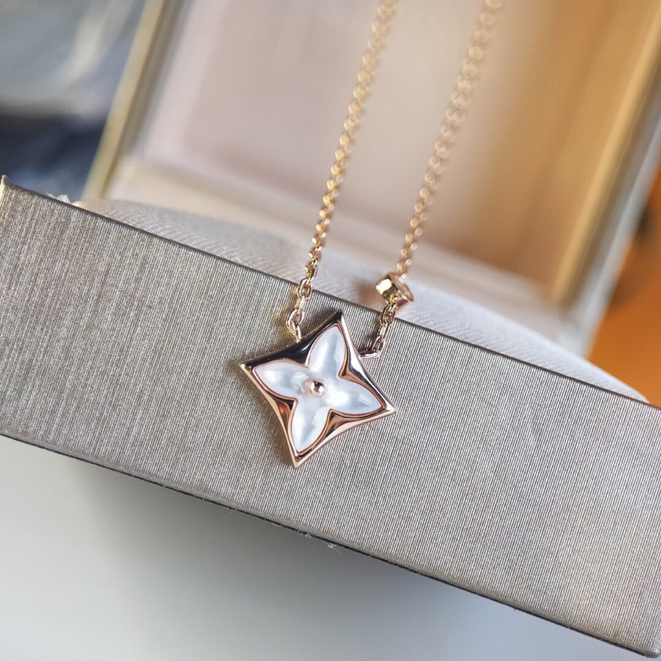 Anum Bags Necklace LUV019