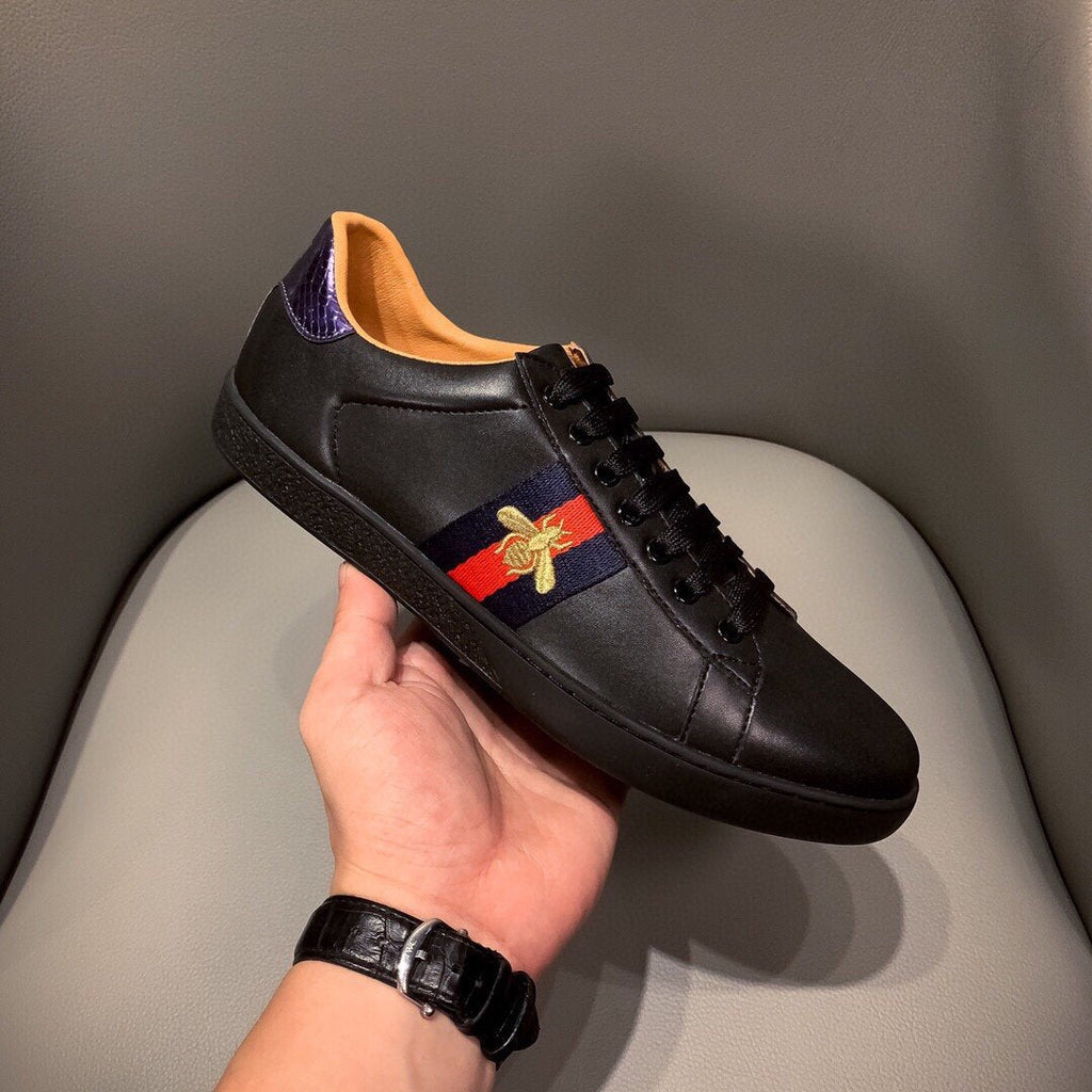 Ezyycart Bags MO-GCI Ace Embroidered Bee SNEAKER 124