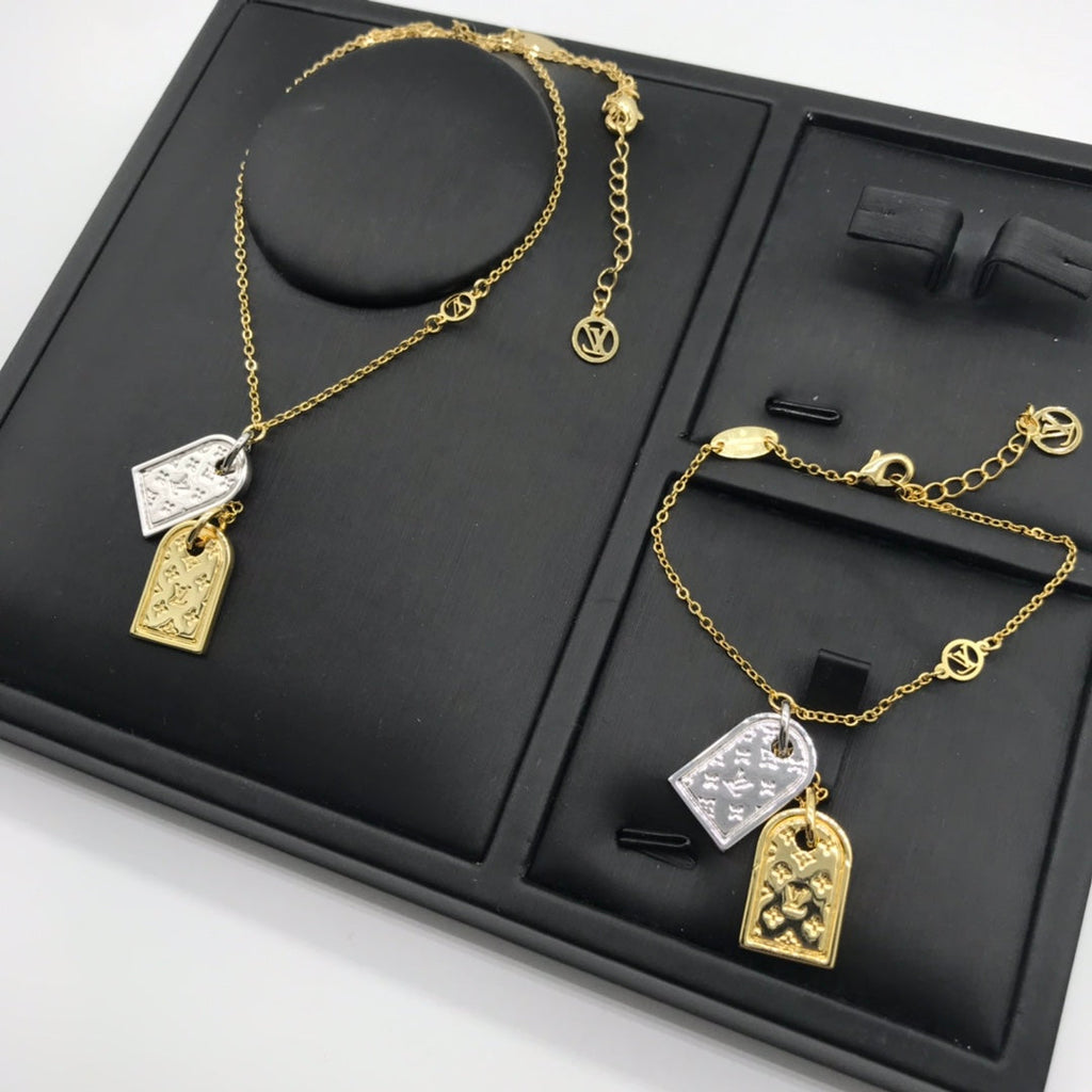 Ezyycart Bags Necklace LUV029