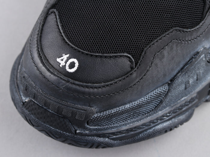 Ezyycart Bags Bla Triple S Pure Black Sneaker