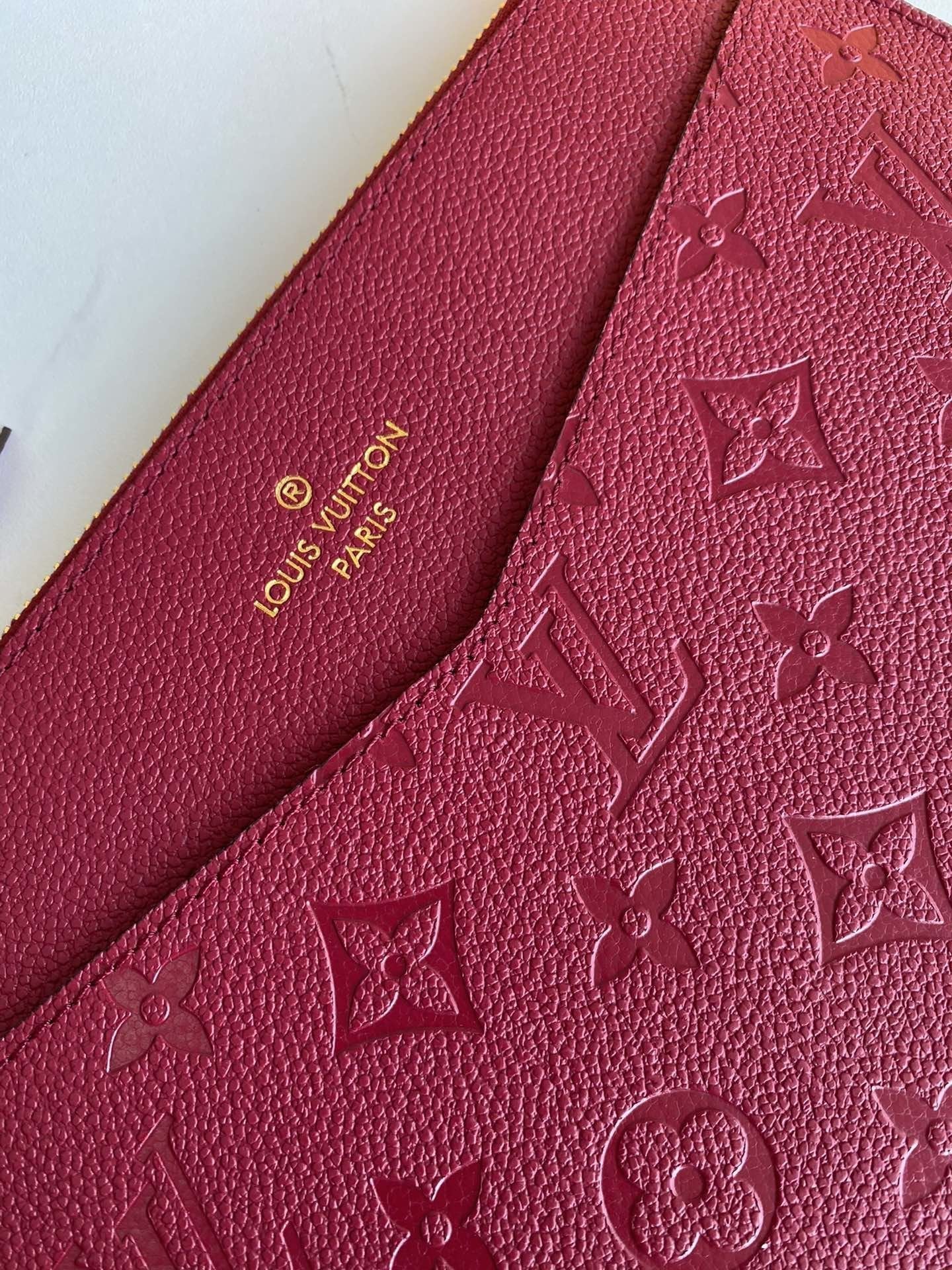 Anum Bags Wallet LUV 060