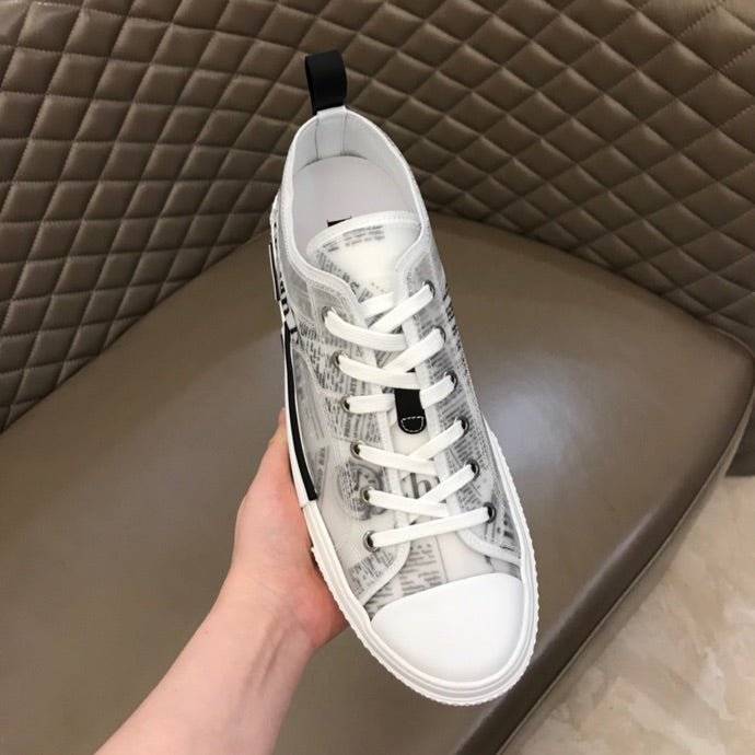Anum Bags DIR B23 Newspaper LOW-TOP SNEAKER