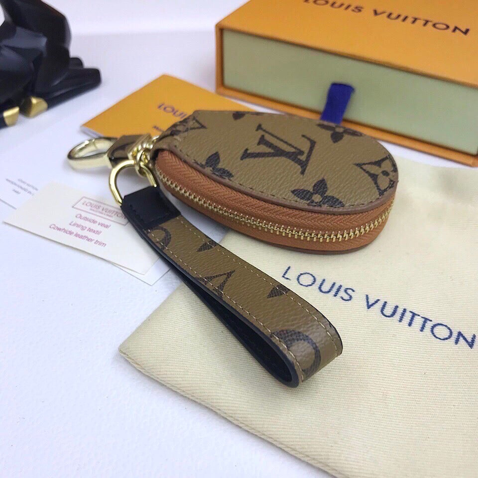 Anum Bags Keychains LUV 025