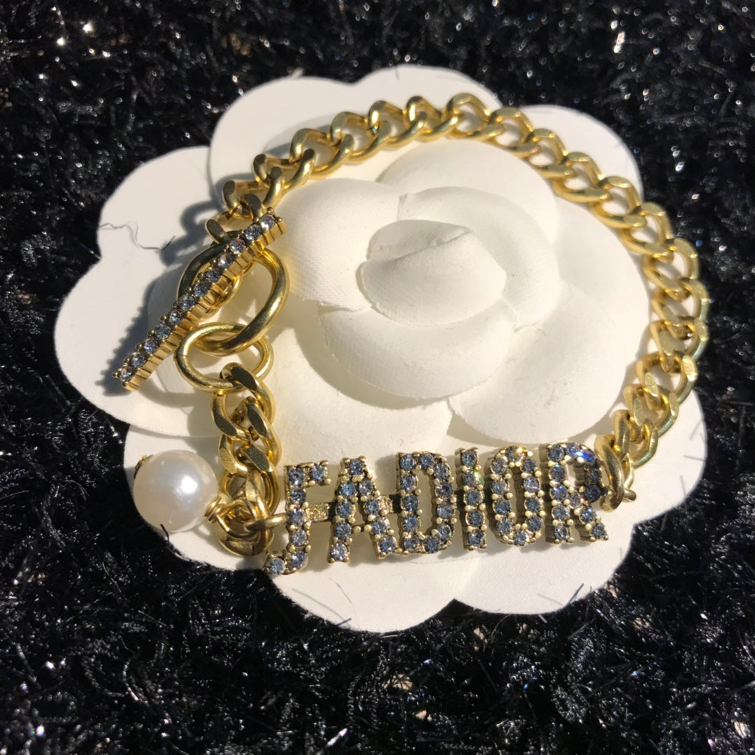 Anum Bags Necklace DIR012