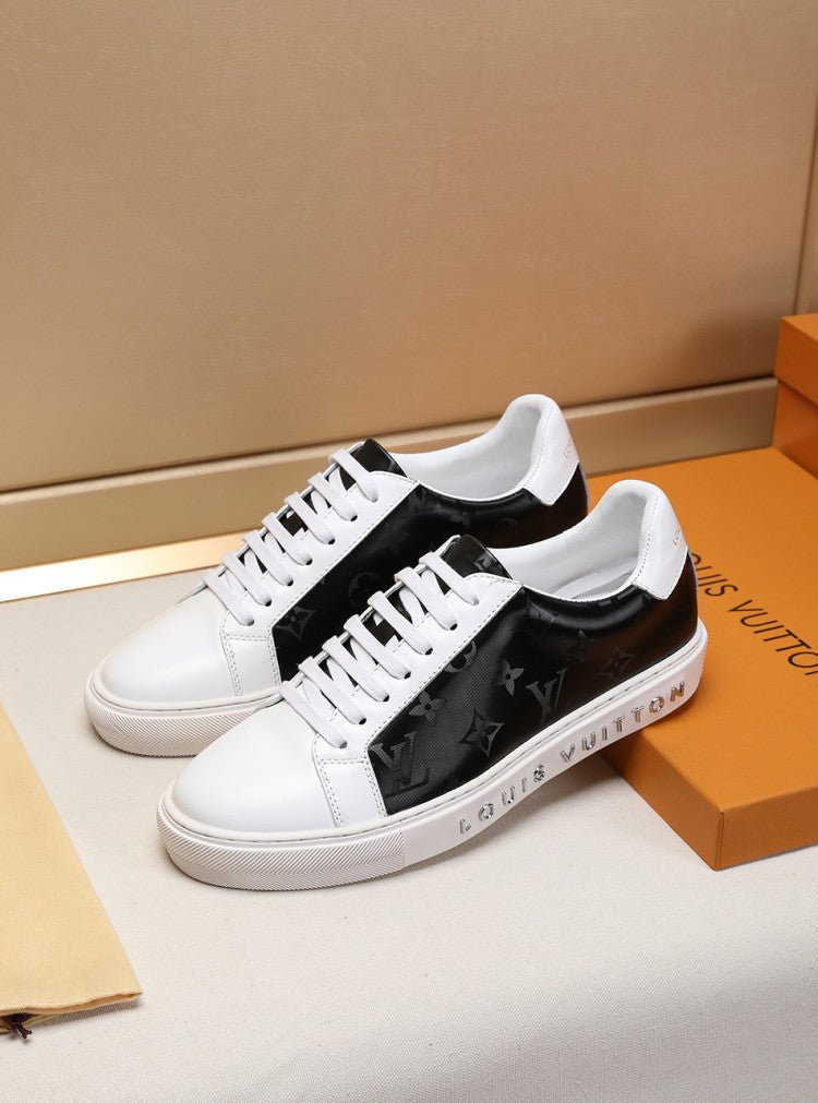 Anum Bags LUV White and Gray Sneaker
