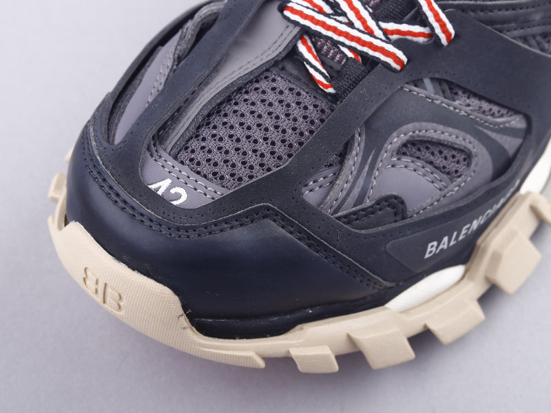 Ezyycart Bags Bla Track Three Generations Sneaker