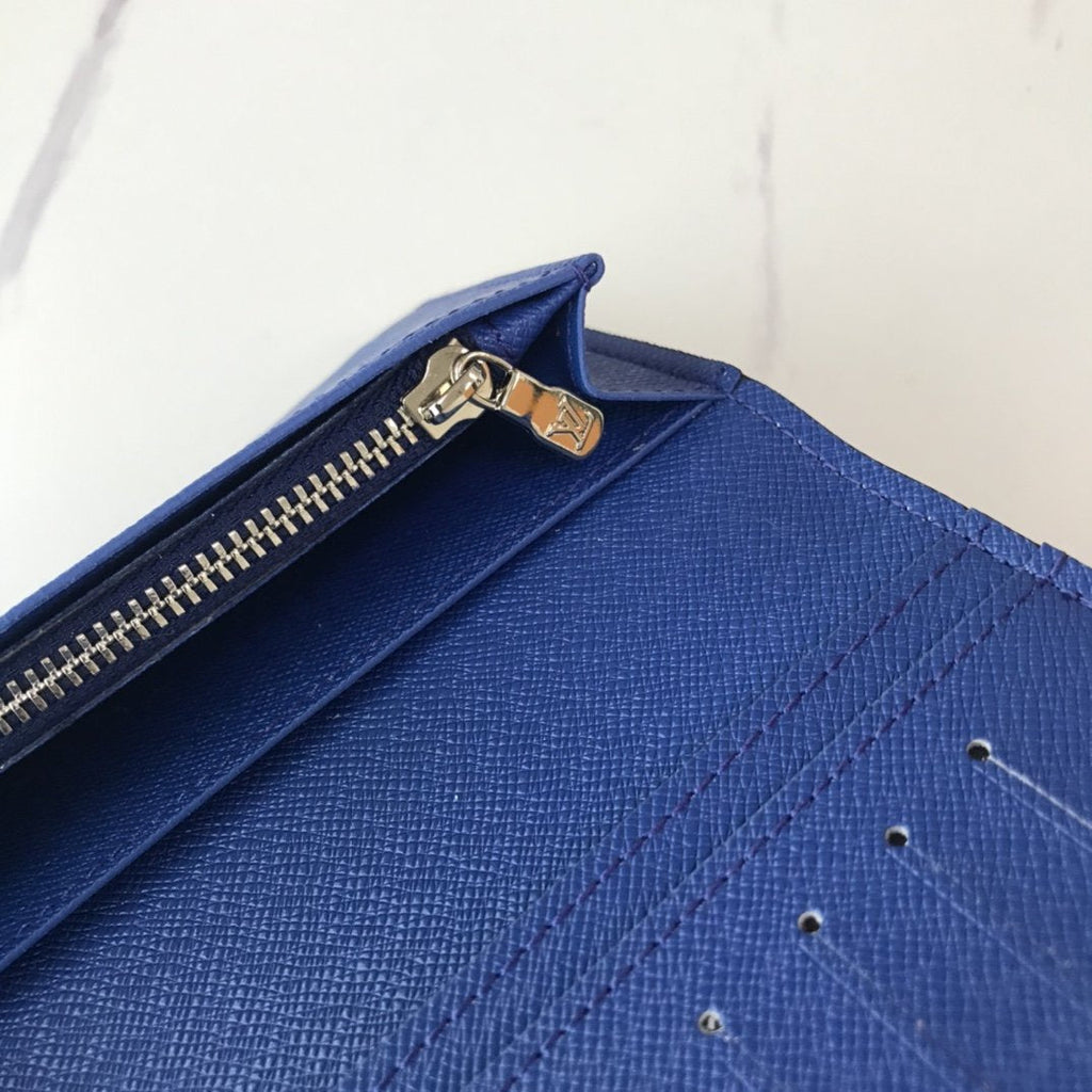 Anum Bags Wallet LUV 052