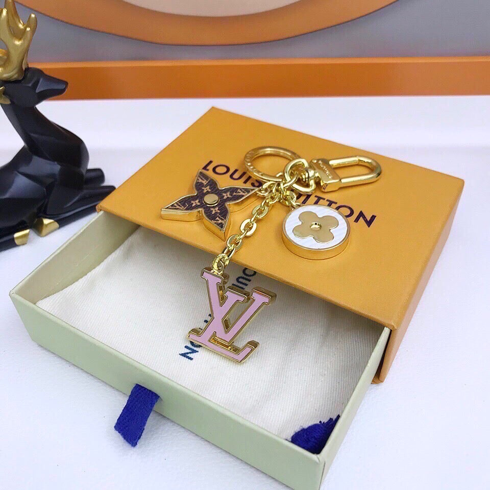 Anum Bags Keychains LUV 016