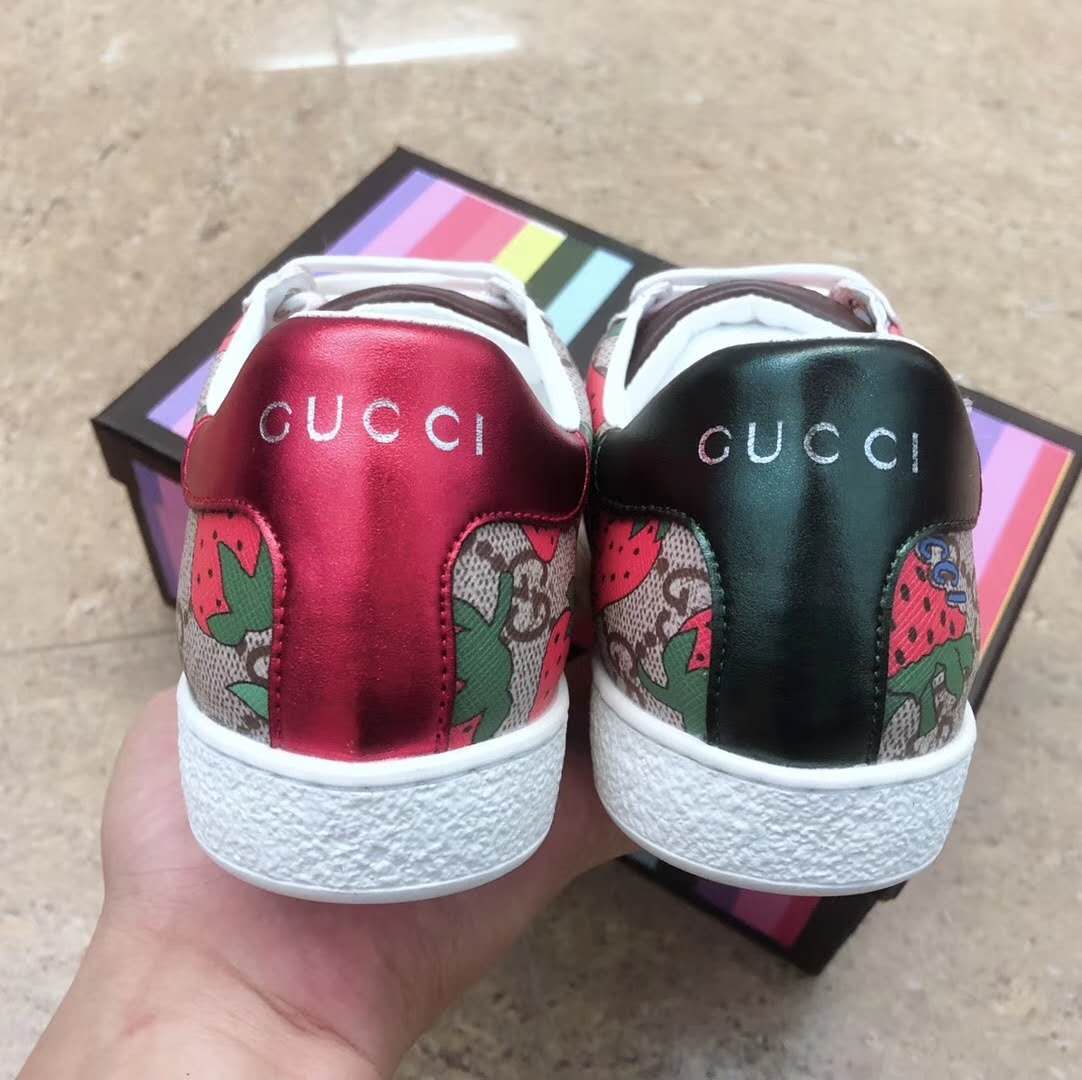 Ezyycart Bags MO-GCI STRAWBERRY ACE Sneaker 033