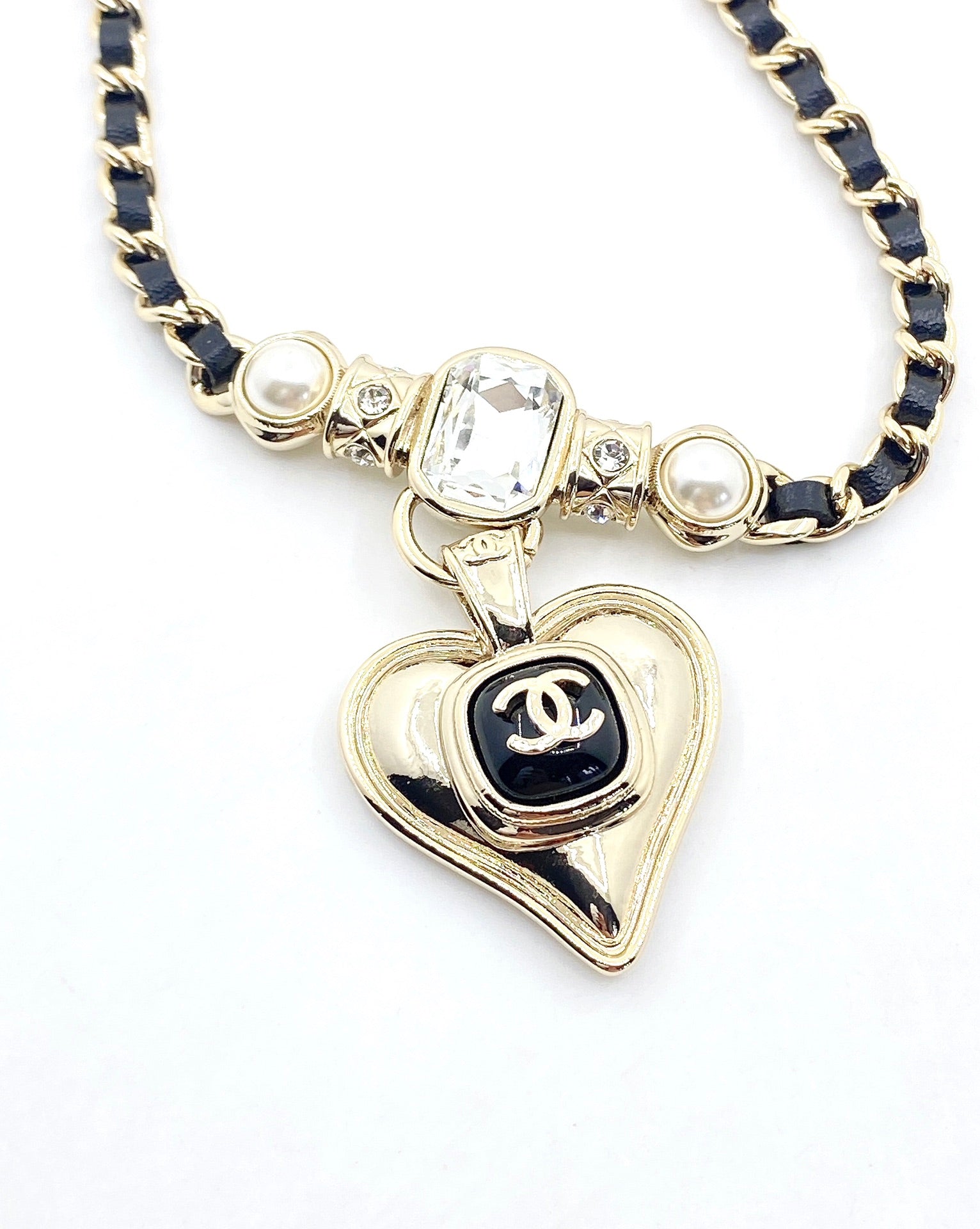 Anum Bags MO -Necklace CHL003
