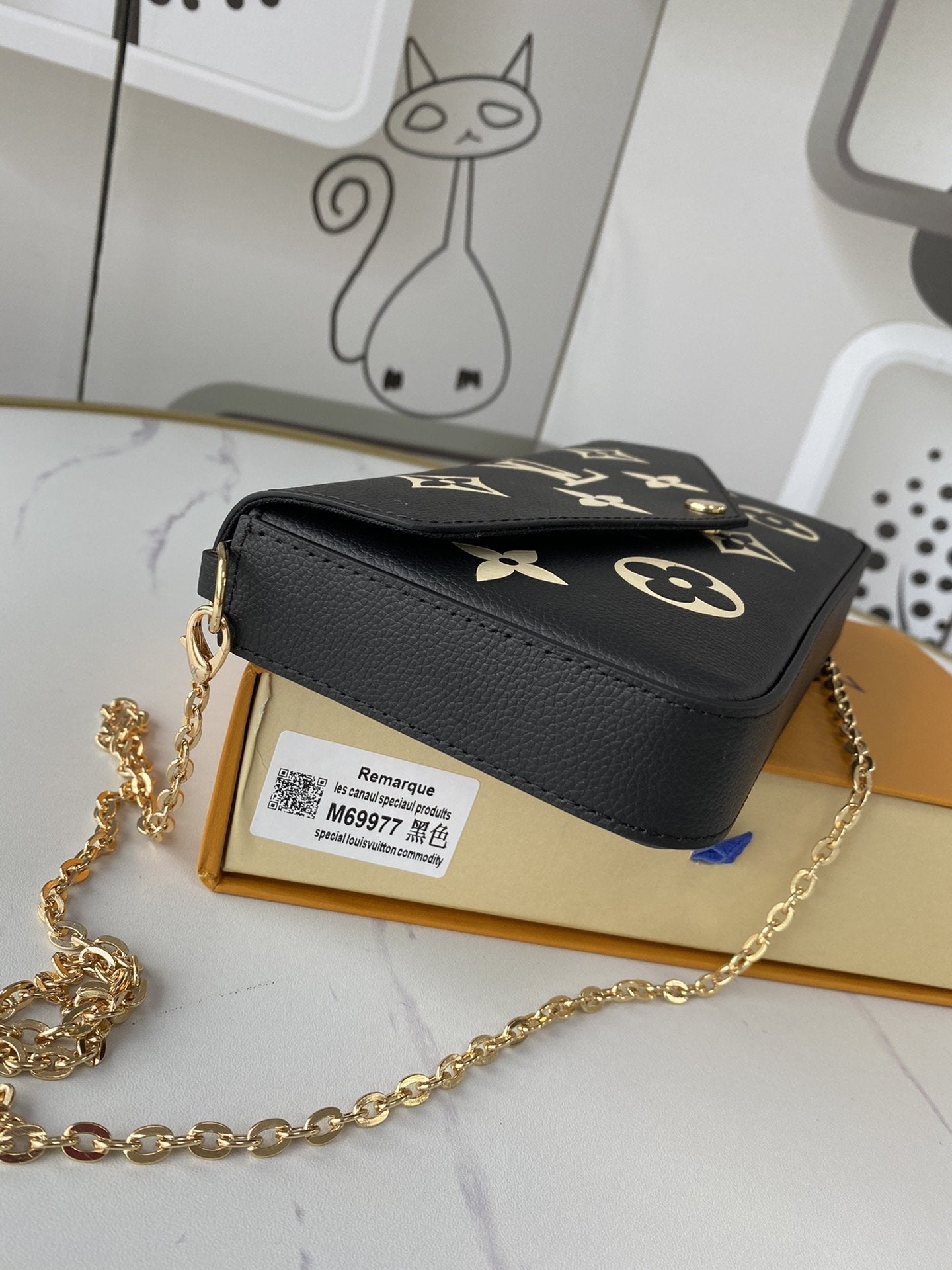 Ezyycart Bags Wallet LUV 082