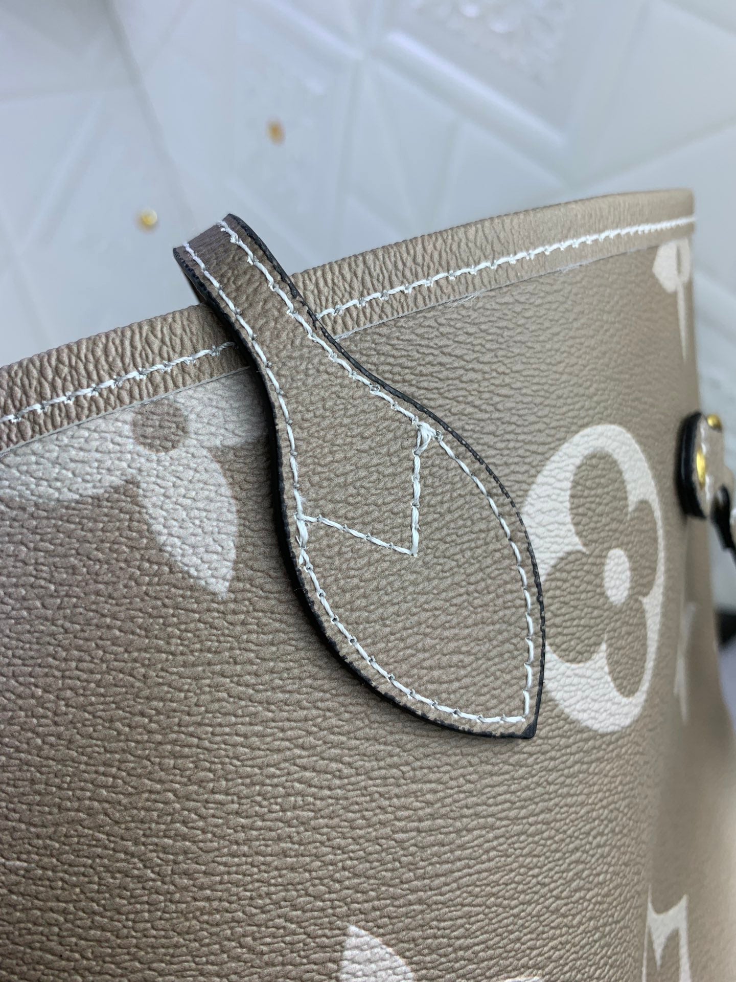 Anum Bags Mo - Bag LUV 650
