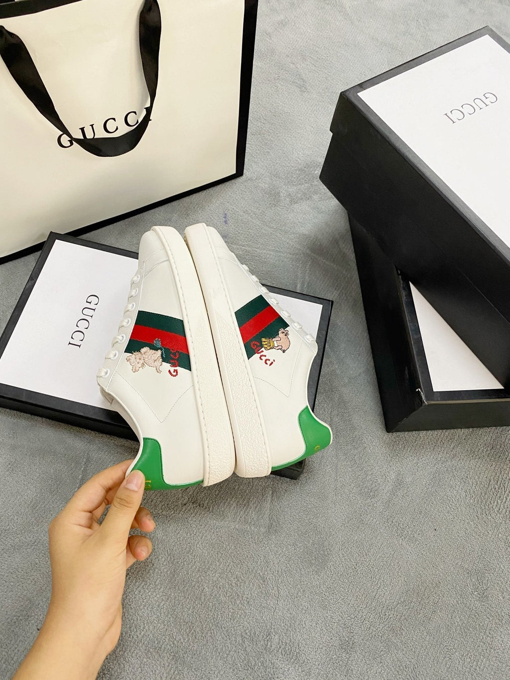 Ezyycart Bags MO-GCI PIG Ace Sneaker 074