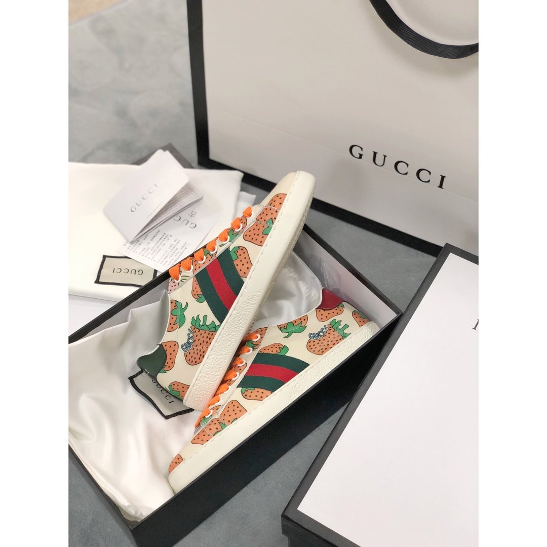 Ezyycart Bags MO-GCI ACE LEATHER SNEAKER WITH STRAWBERRY 107