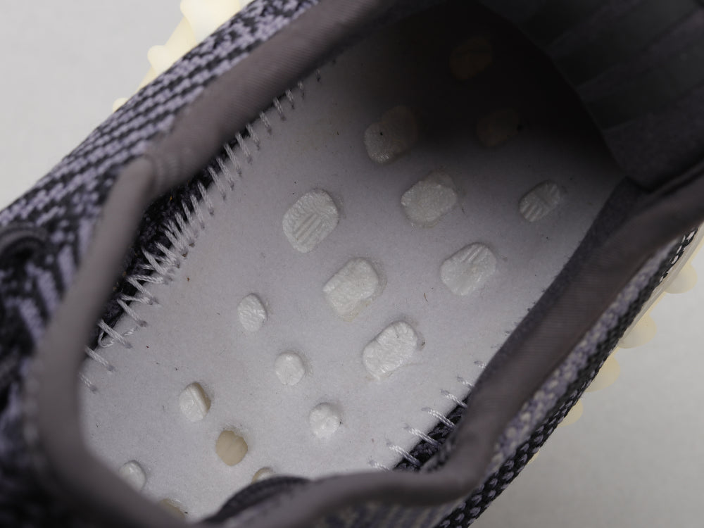 Ezyycart Bags Yzy 350 Carbon Black Sesame Sneaker