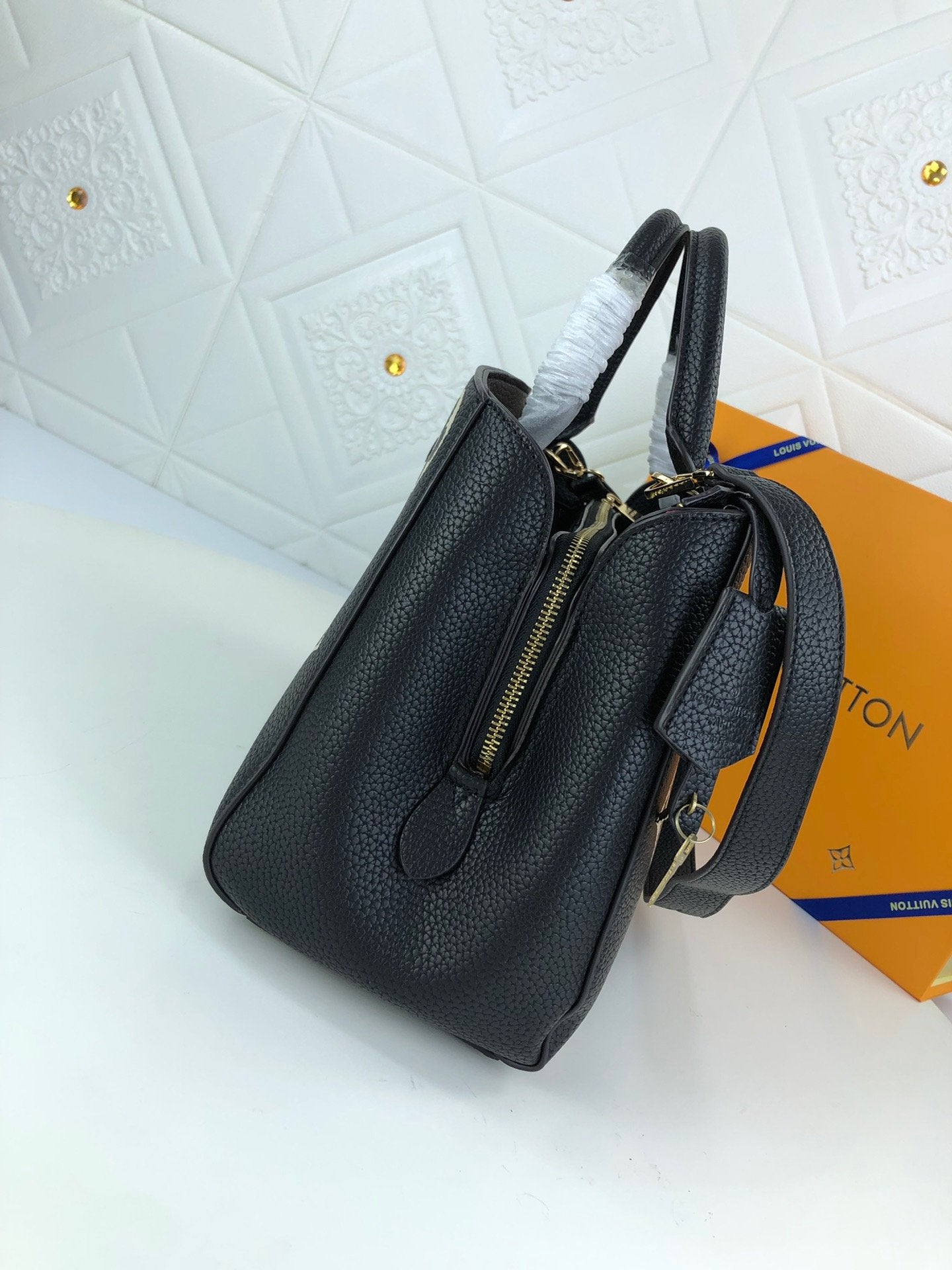 Anum Bags Bags LUV 035