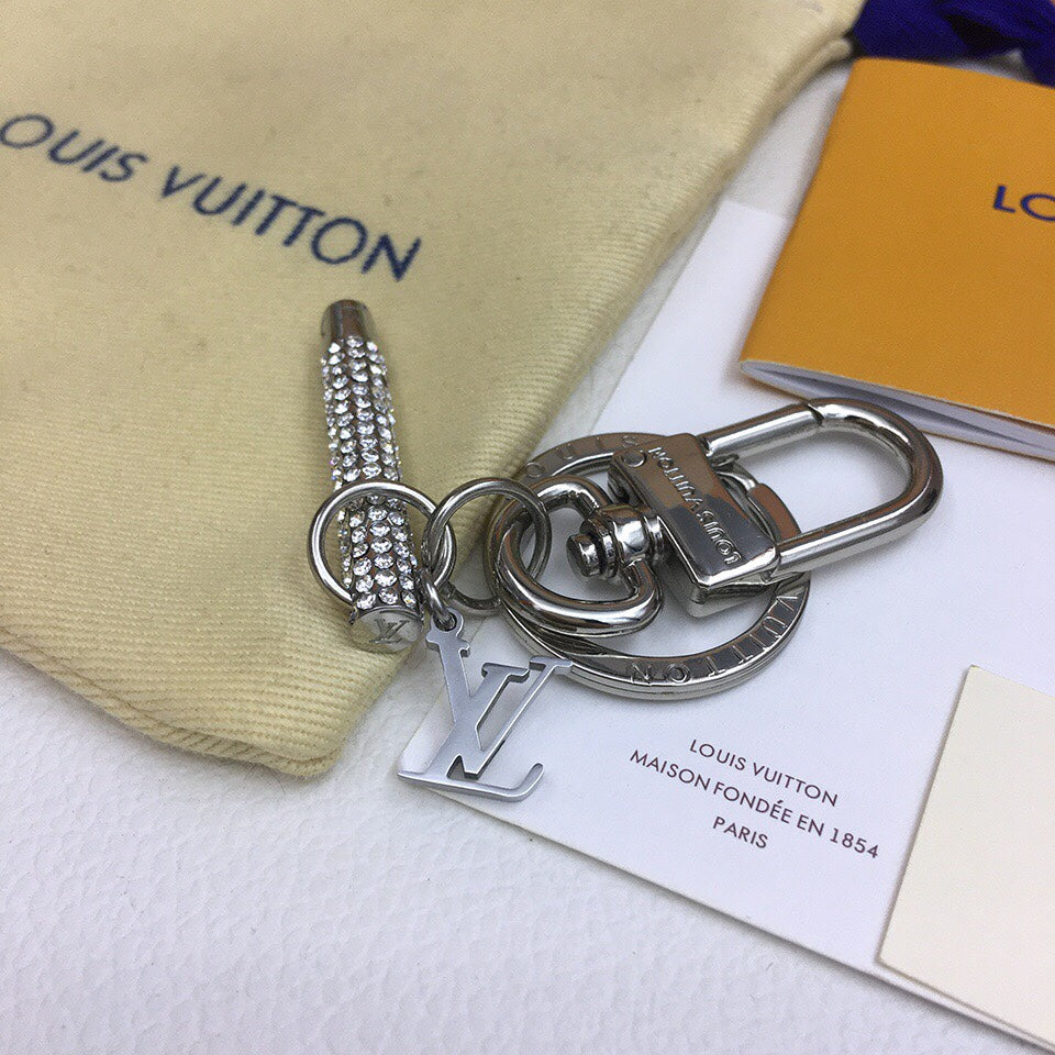 Anum Bags MO -Keychains LUV 072